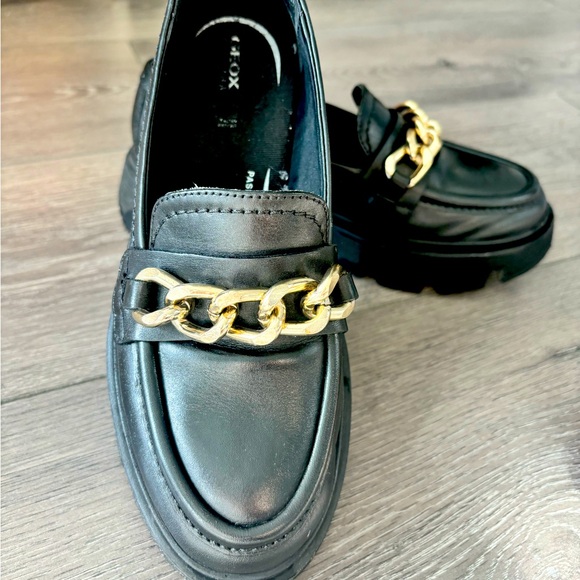 Geox leather lug sole loafers - Picture 2 of 4